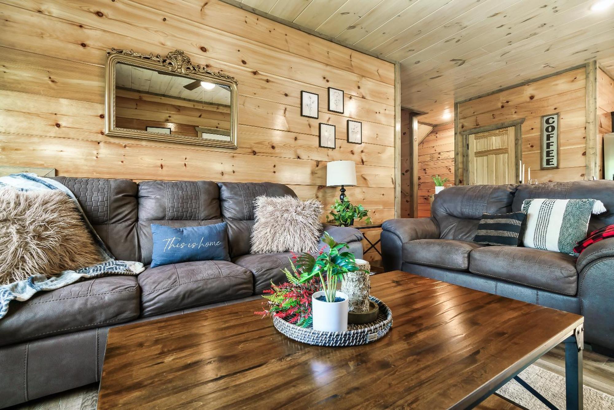 Spring Sale! Indoor Pool, Pet Stays Free, Movie, Hottub Sevierville Exterior foto