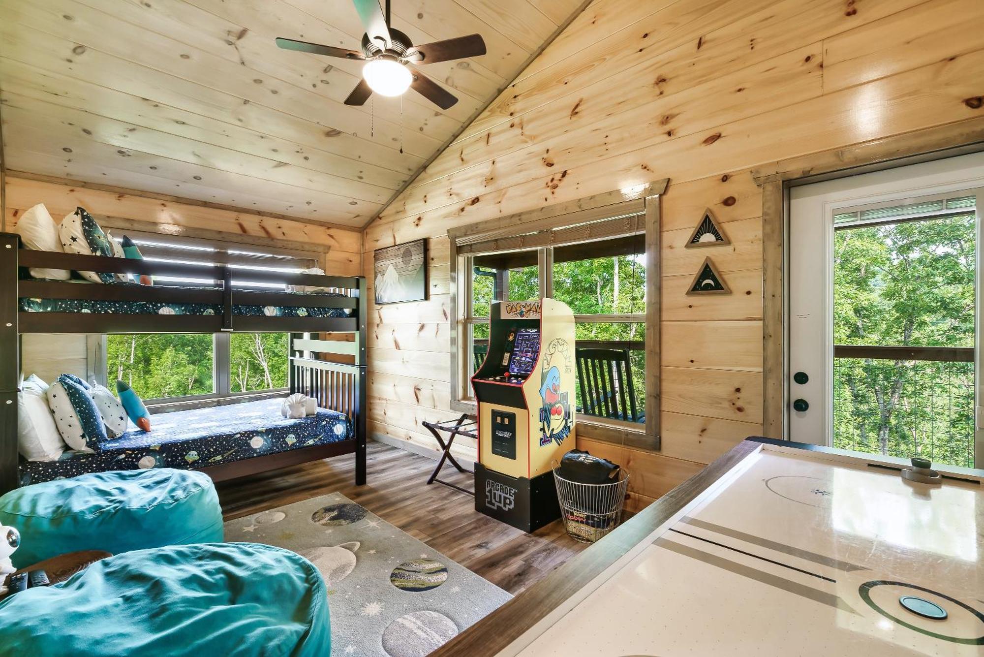 Spring Sale! Indoor Pool, Pet Stays Free, Movie, Hottub Sevierville Exterior foto