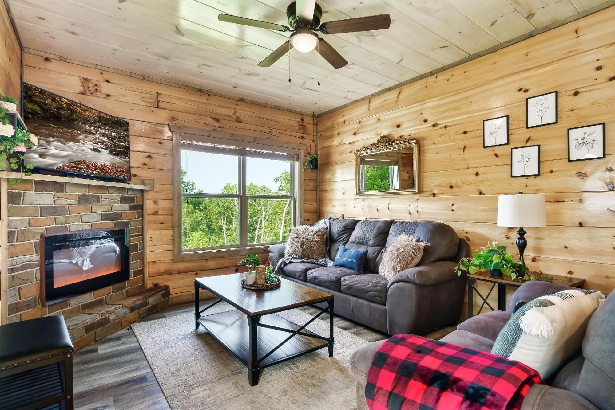 Spring Sale! Indoor Pool, Pet Stays Free, Movie, Hottub Sevierville Exterior foto