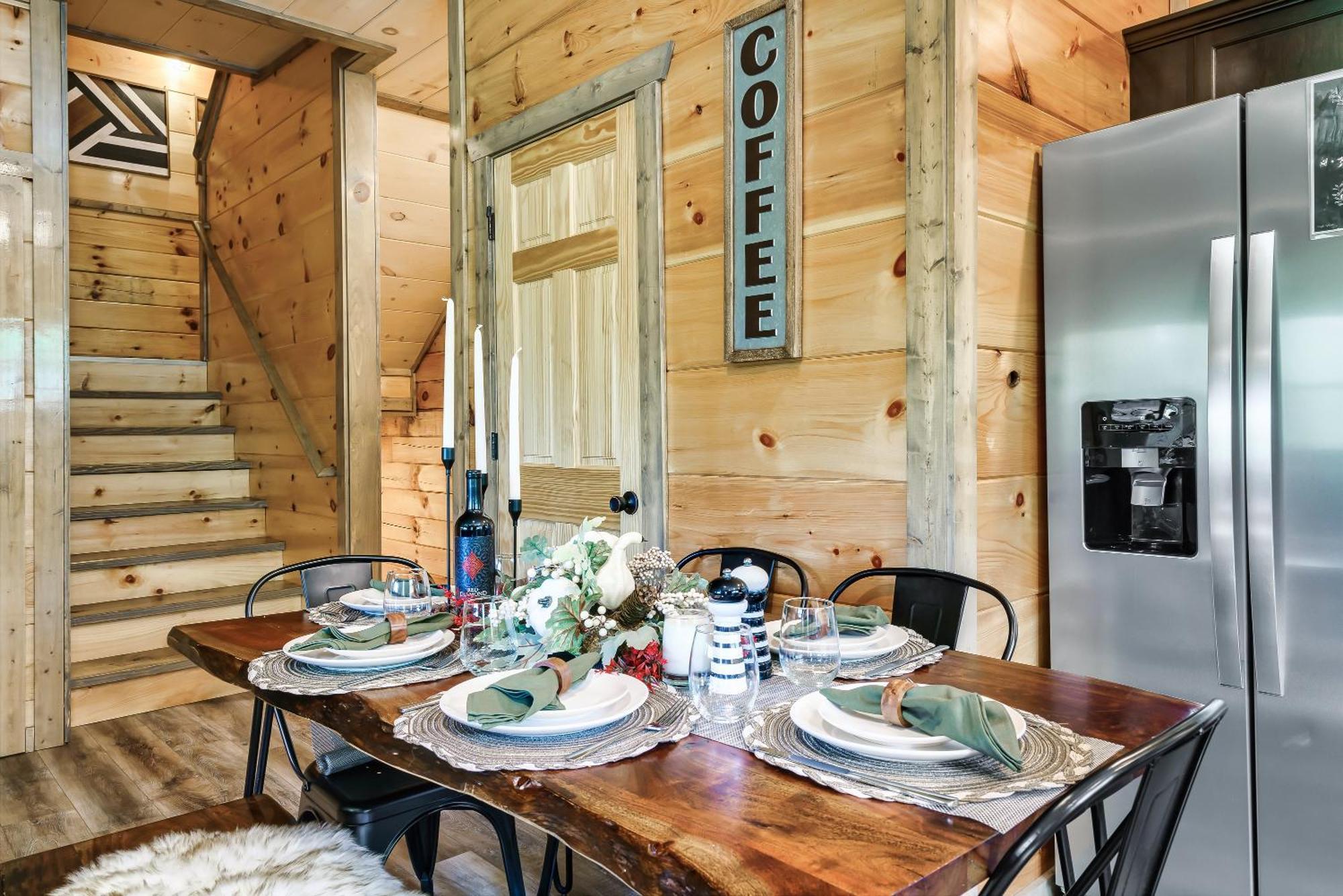 Spring Sale! Indoor Pool, Pet Stays Free, Movie, Hottub Sevierville Exterior foto